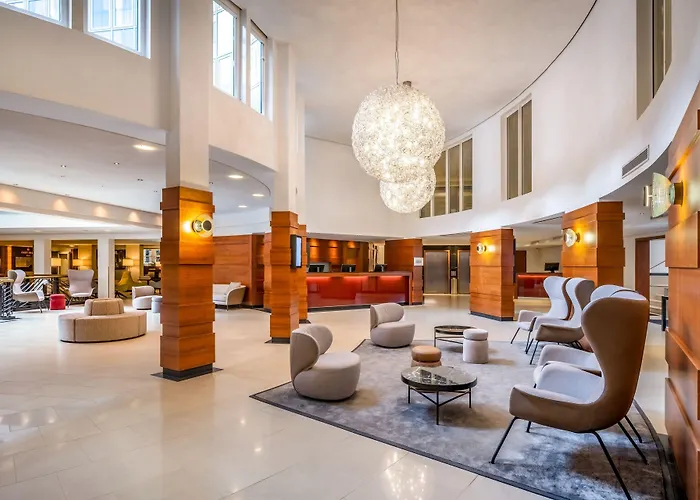 Central hotel: Cologne Marriott Hotel