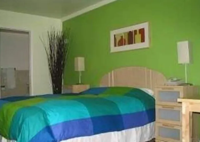 Motel: Sequoia Inn Redwood City