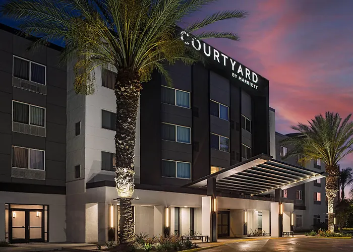 Kid friendly hotel Courtyard By Marriott Anaheim Resort/Convention Center