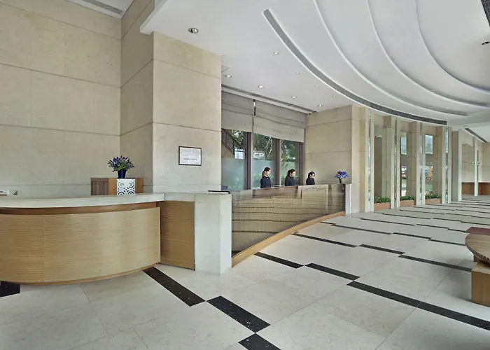 Günstiges Hotel: Rambler Oasis Hotel