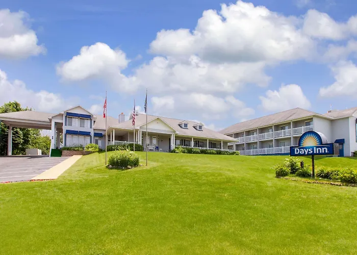 Days Inn By Wyndham Petoskey