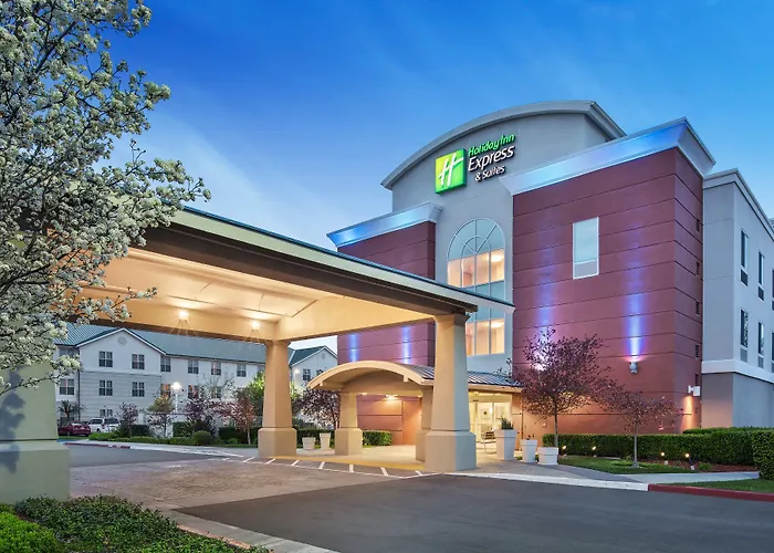 Self catering: Holiday Inn Express Hotel & Suites Sacramento Airport Natomas By Ihg