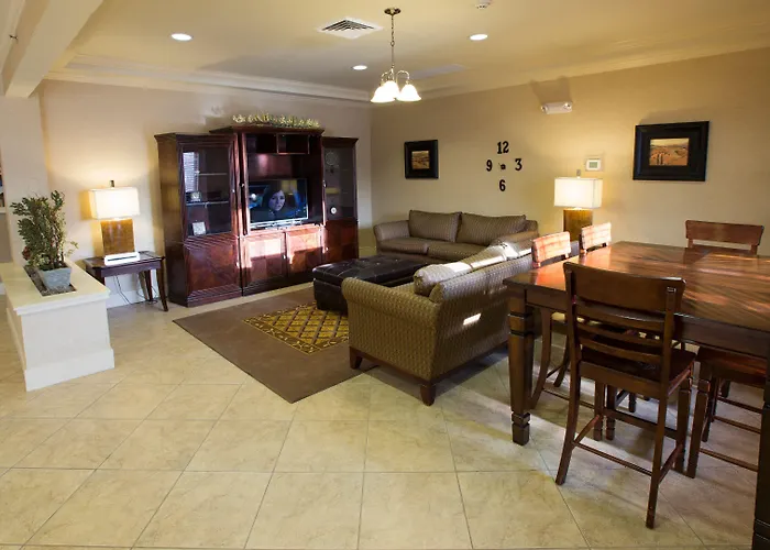 Boutique hotel only: Candlewood Suites Springfield By Ihg