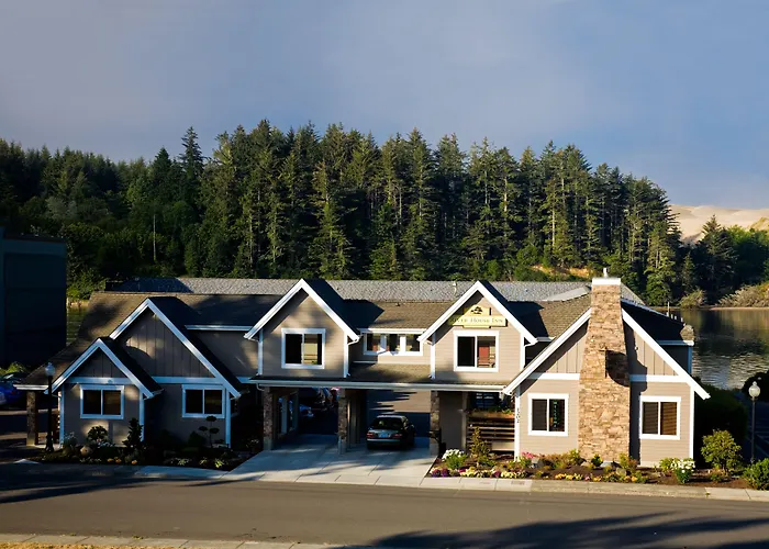 Motels River House Inn, A Baymont By Wyndham