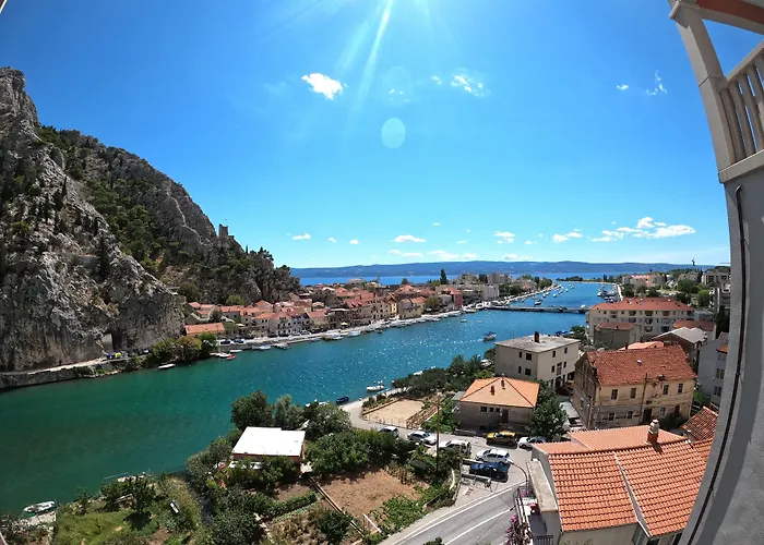 Hotel Villa Dvor (Adults Only)