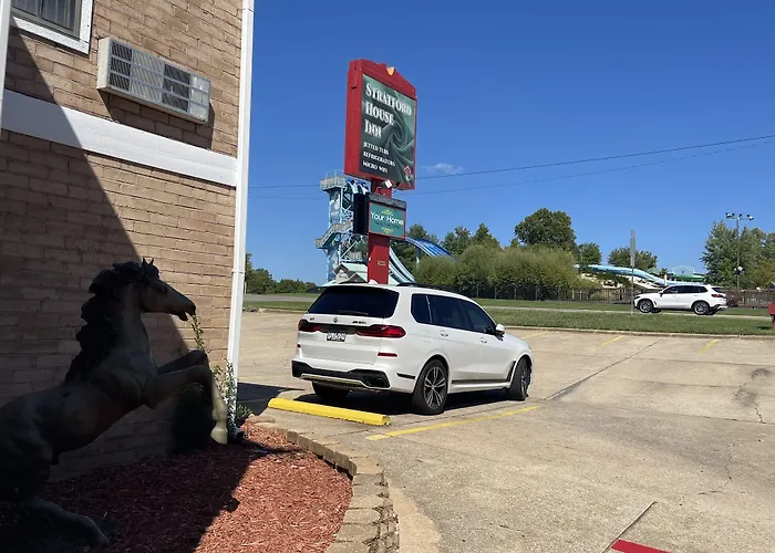 Central hotel: Stratford House Inn