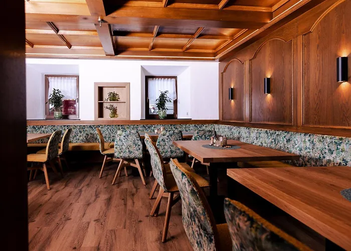 Ping Pong Hotel: Gasthof Aigner ***
