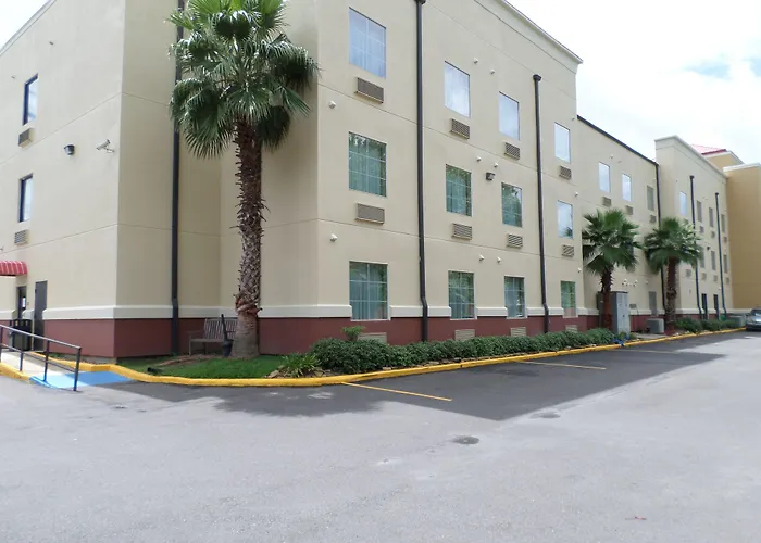 Boutique hotel only: Comfort Suites Lake Charles