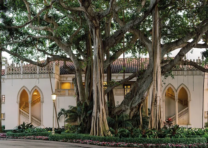 Hotel with Tennis: Boca Beach Club, A Waldorf Astoria Resort