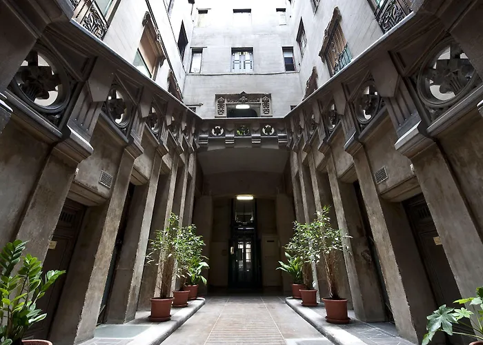  Hostal Girona