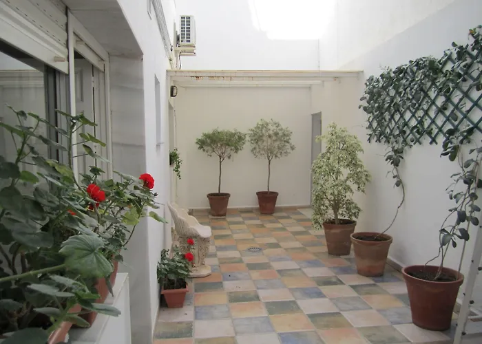 Y Apartamentos Mirablau