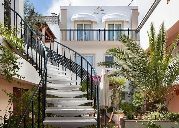 Hotel pres du College: Hotel Ninays