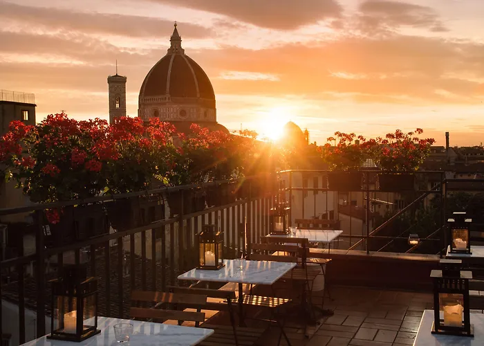 Hôtel de plage: Hotel Cardinal Of Florence - Recommended For Ages 25 To 55