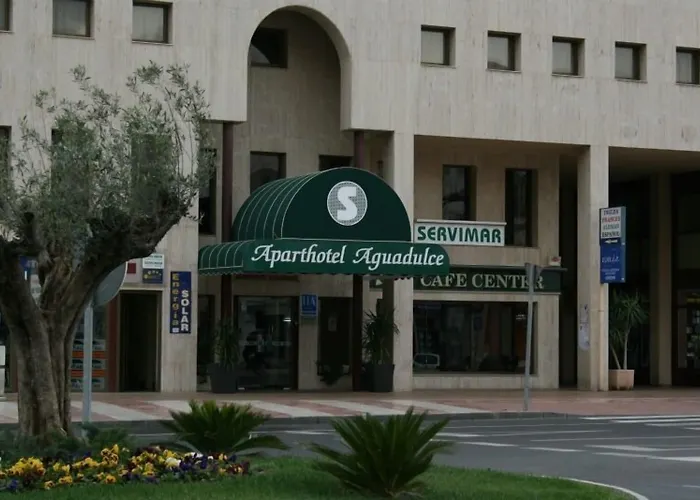 Hotel cerca del colegio: Apartahotel Aguadulce