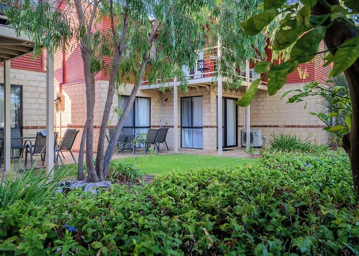 Golf hotel: Amalfi Resort Busselton'S Best Kept Secret