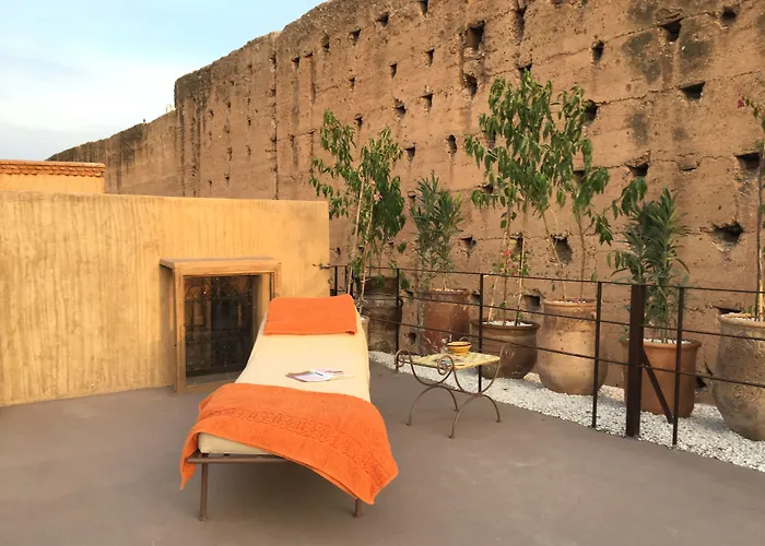 Cheap hotel: Riad Carina