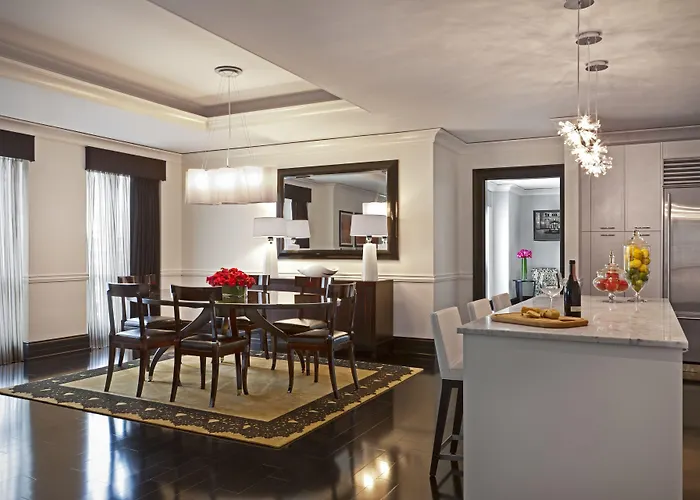 Boutique hotel only: Waldorf Astoria Chicago