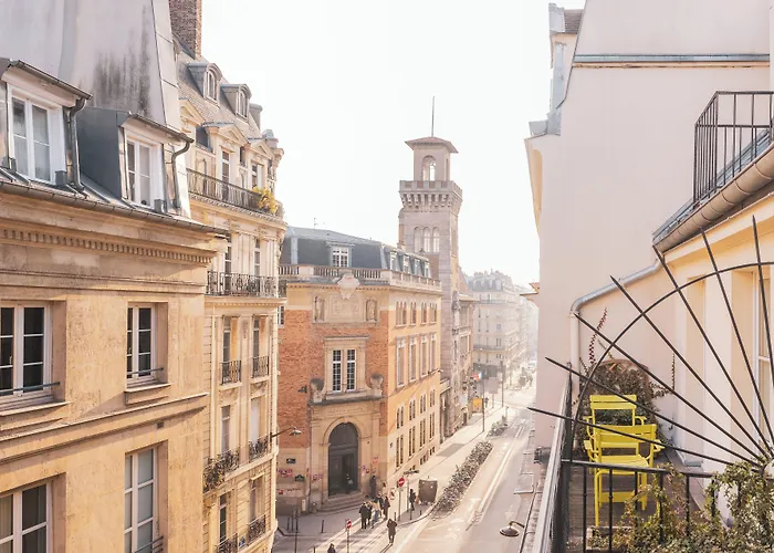 Hotel Le Petit Paris