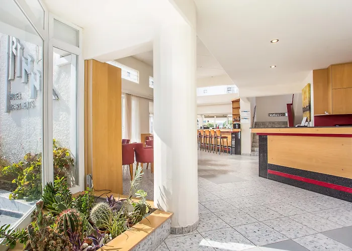 Irinna Hotel-Apartments