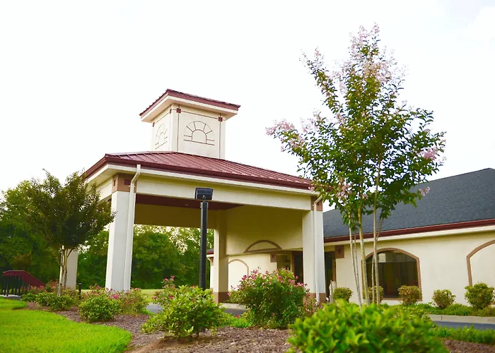 Motel: Red Roof Inn & Suites Commerce - Athens