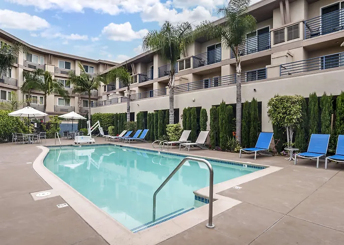 Best Western Plus Marina Gateway