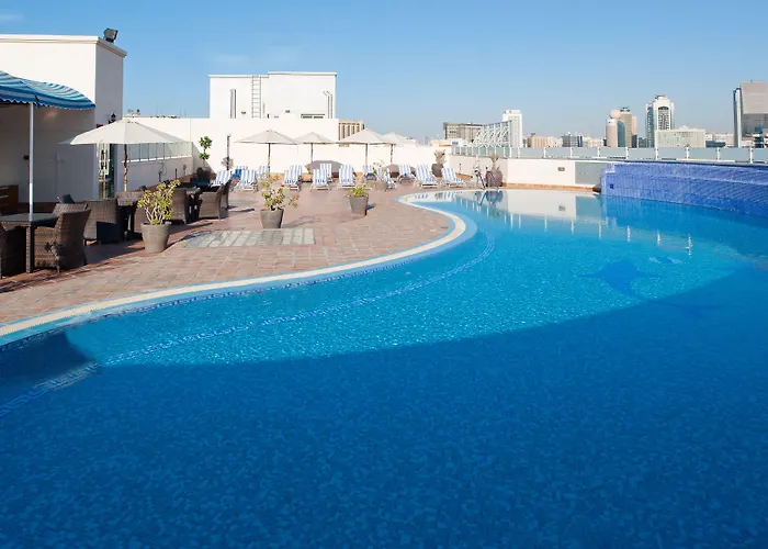 Central hotel: Sunday Hotel Holiday International Dubai