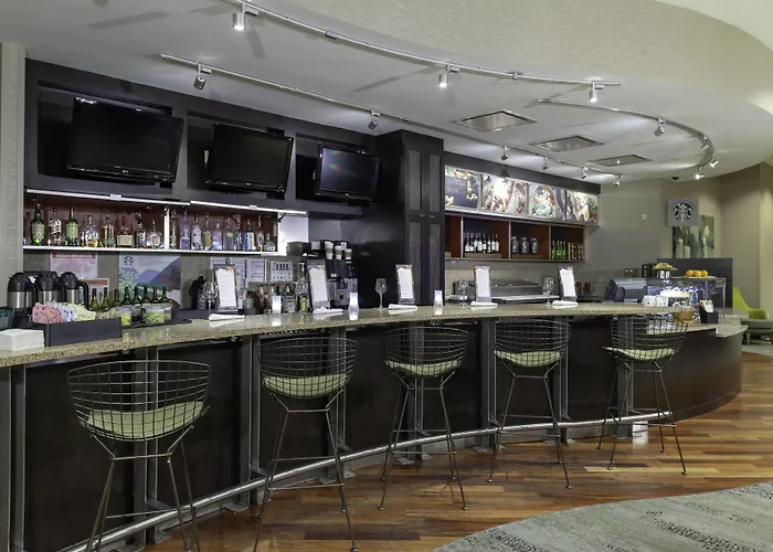 Courtyard Memphis Downtown