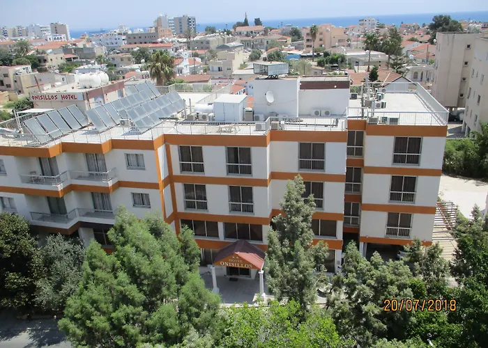 Pet Friendly hotel: Onisillos Hotel