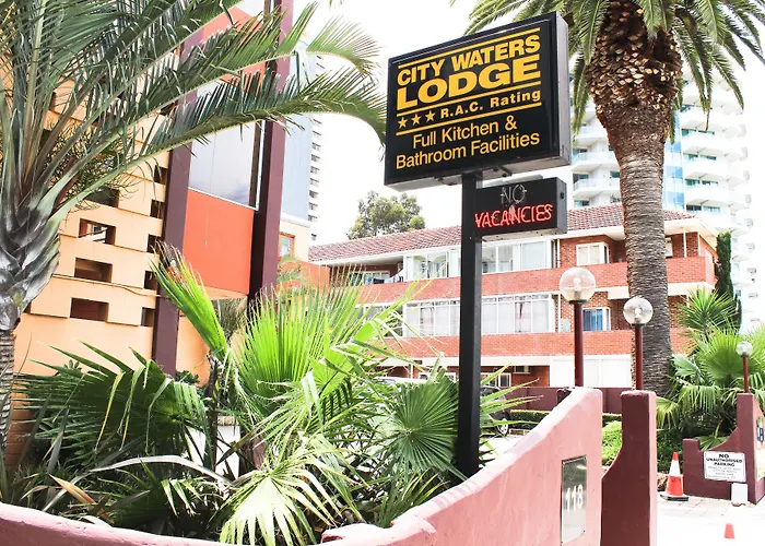 Central hotel: City Waters