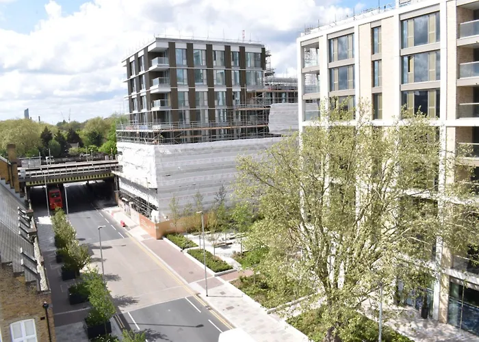 Vacation rental: Lr London Apartments - Battersea Park