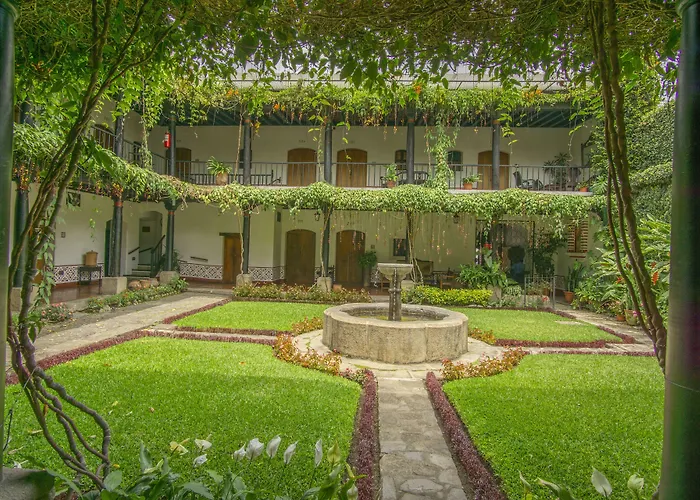 Central hotel: Hotel Posada De Don Rodrigo Antigua