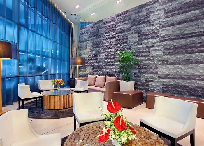 Parkroyal Serviced Suites