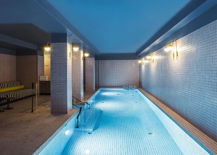 Boutique hotels Du Rond-Point Des Champs-Elysees - Esprit De France