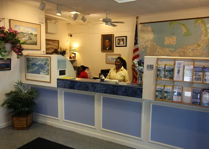 Motel: Hyannis Holiday Motel