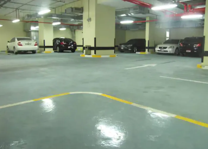 Albergo centrale: Paragon Hotel