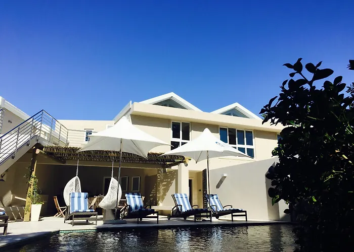 Abalone Guest Lodge