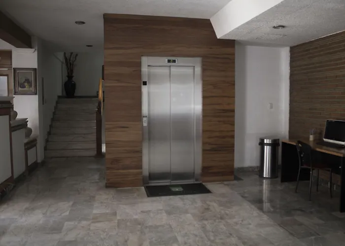 Estanza &Suites