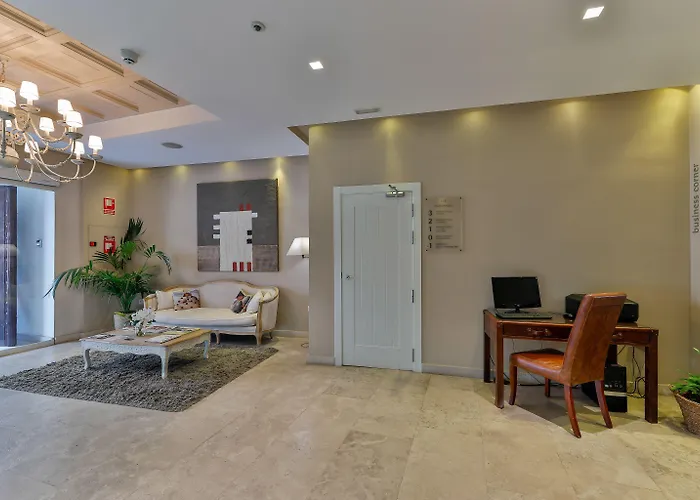 Hotel Altora