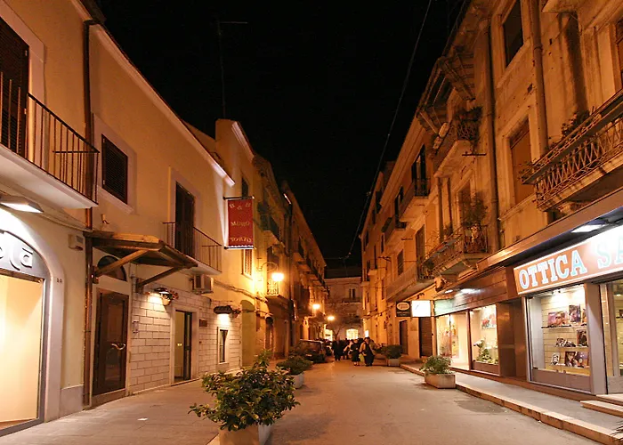 Hotel 3 stelle: Muro Torto - Struttura sanificata giornalmente con prodotti conformi al Decalogo del Ministero Salute - Personale sottoposto a test sierologico periodicamente