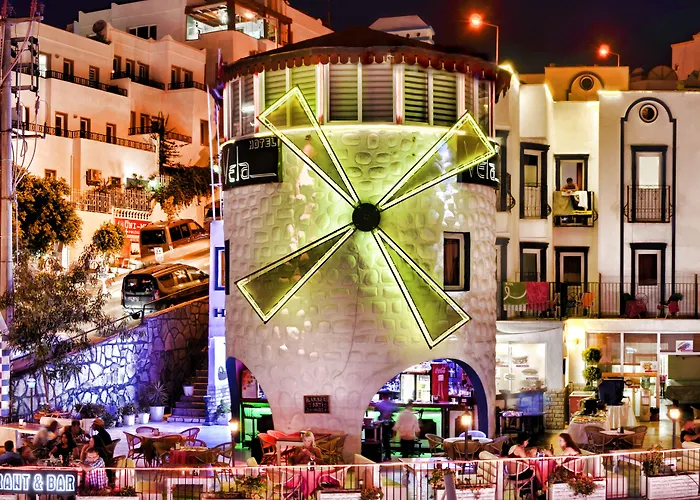 Sky Vela Hotel & Suites