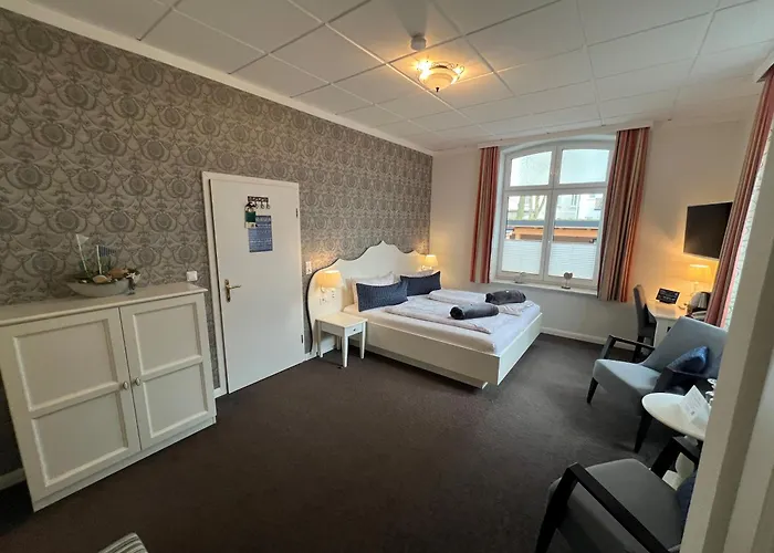 3-Sterne-Hotel: Hotel Strandvilla Janine