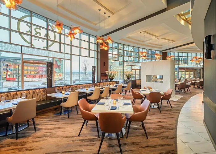 Ski hotel: Fairmont Waterfront