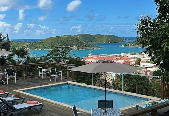 The Green Iguana Hotel