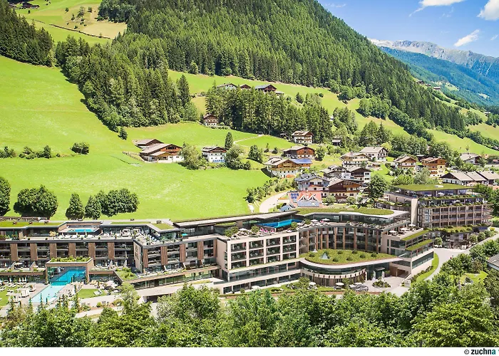 Albergo centrale: Amonti Wellnessresort