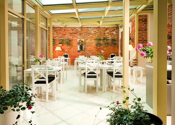 Cheap hotel: Leone Aparthotel