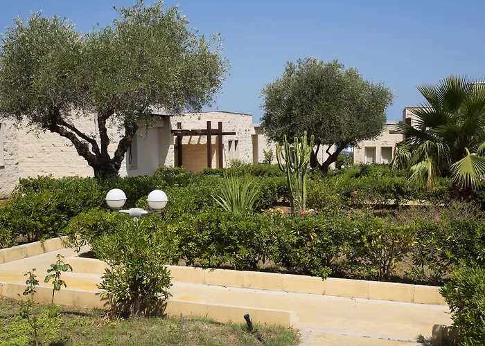 Hotel con tennis: Le Rosette Resort