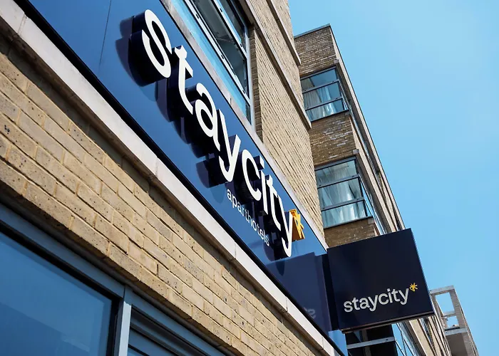 Hotels Close to Airport Staycity s London Greenwich High Road