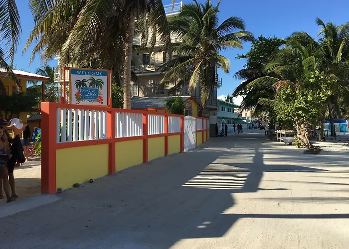 La Isla Resort