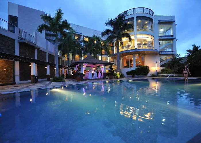 4 star hotel: The Avenue Plaza Hotel