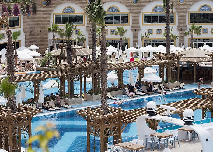 Zentrales Hotel: Crystal Sunset Pearl Collection